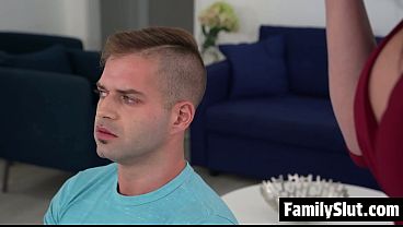 Stepmom Let Her Stepson Practice His New Skills by Eating Her Wet Pussy – Familyslut